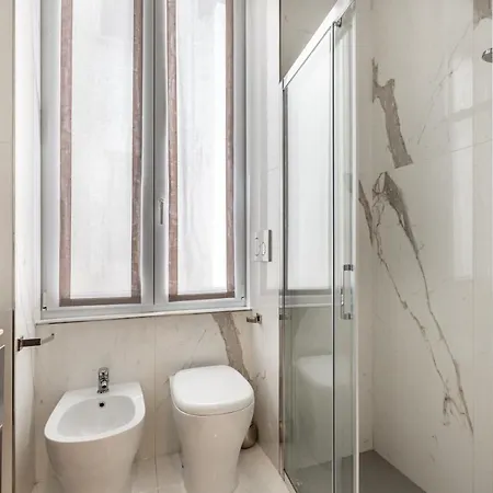 Moscova Design Apt * ميلان
